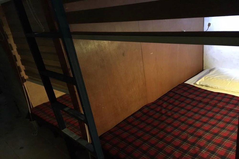 Wire Hostel Patong Eksteriør billede