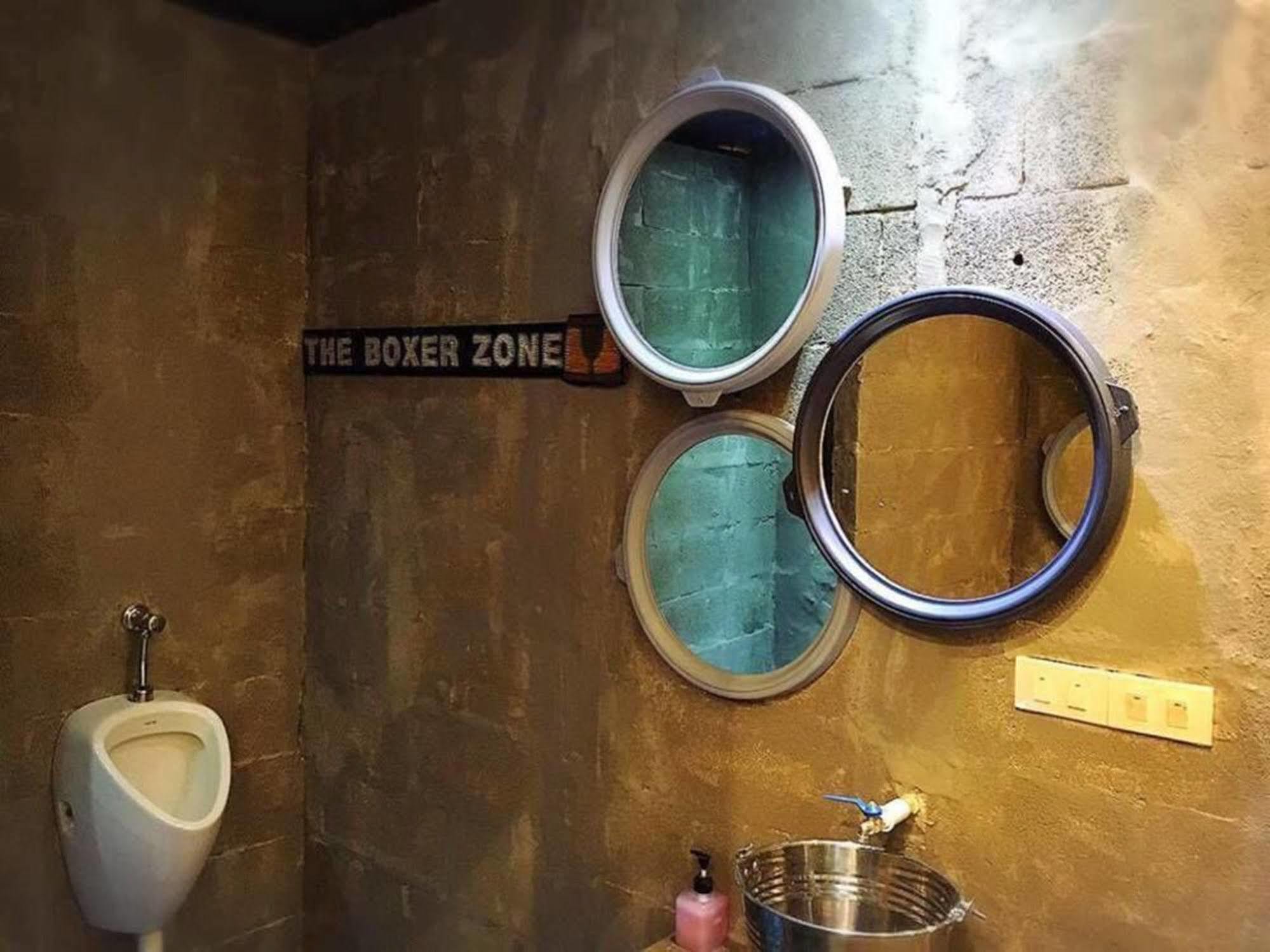 Wire Hostel Patong Eksteriør billede